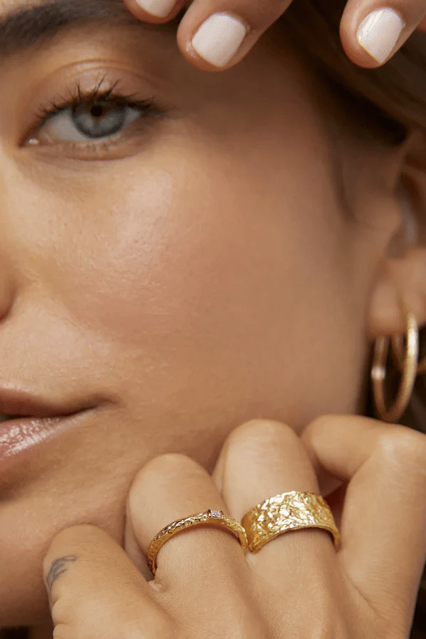 Eros Gold Textured Ring Large - Image 3