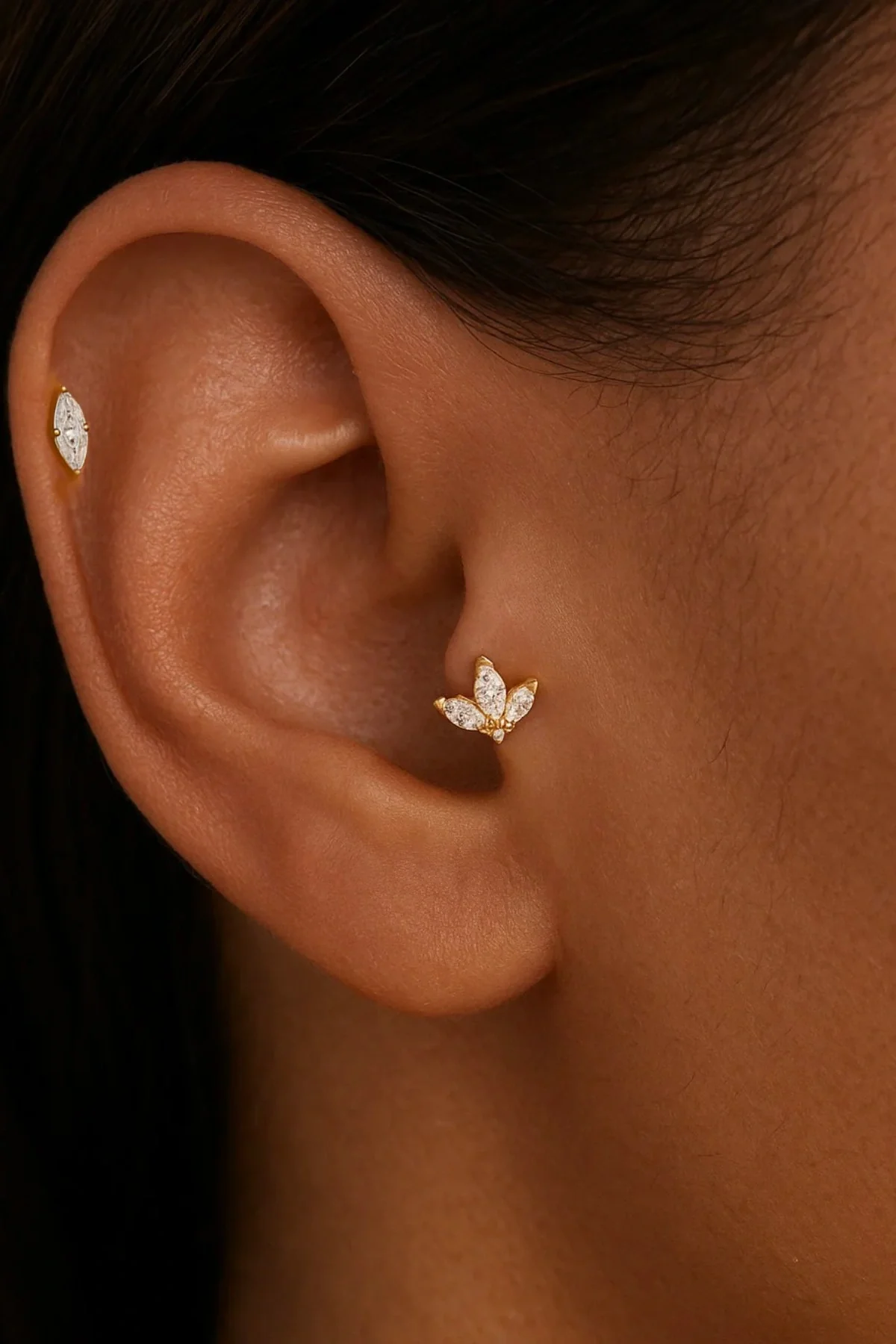 Maeva Stud Earrings Gold - Image 3