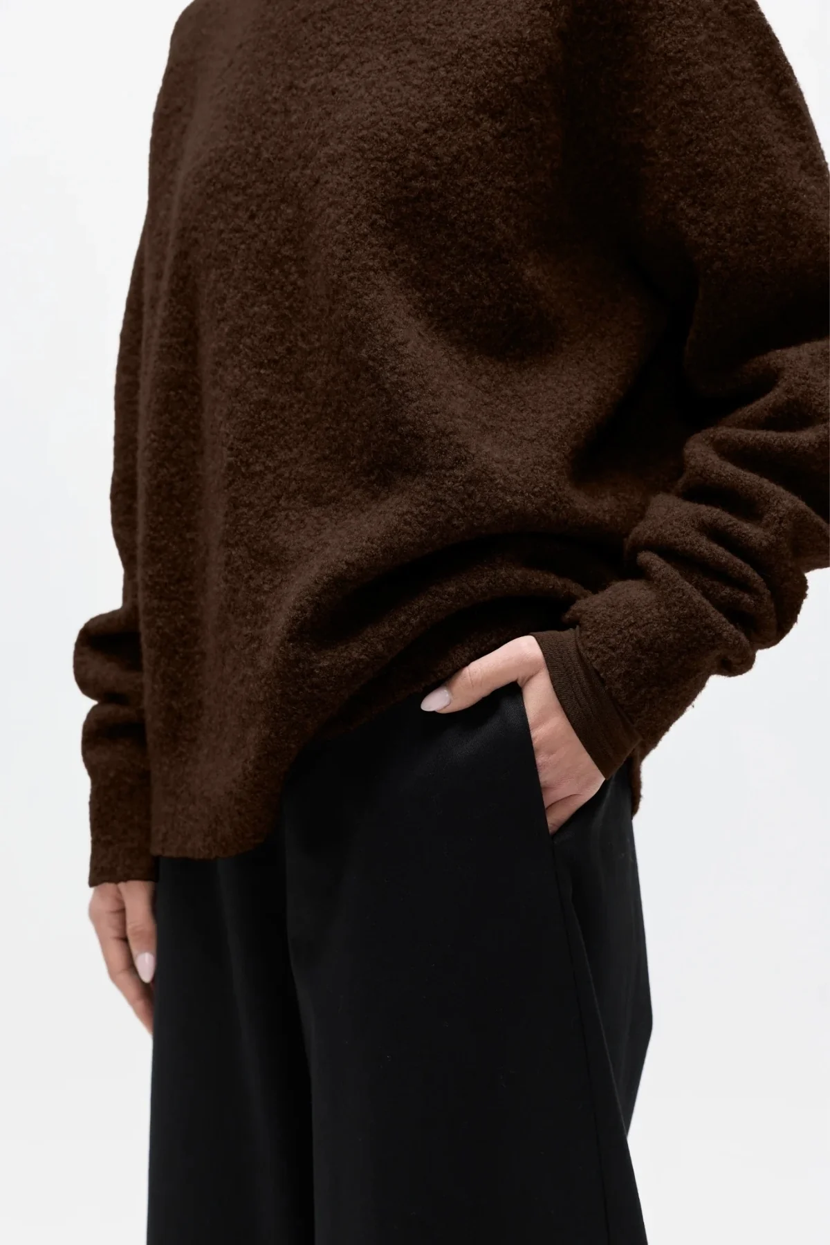 Stella Crew Neck Bear - Image 4