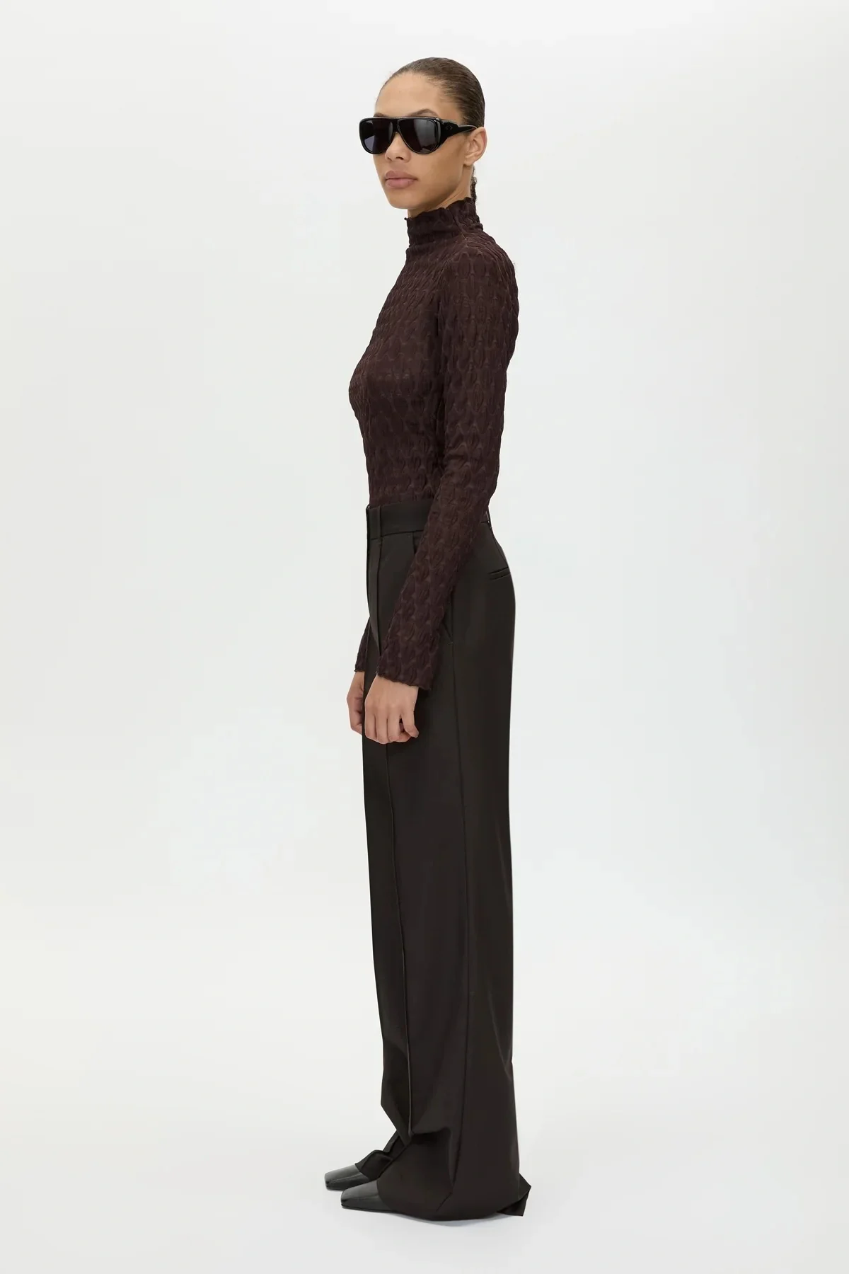 Saxony High Waisted Pintuck Pant Espresso - Image 4