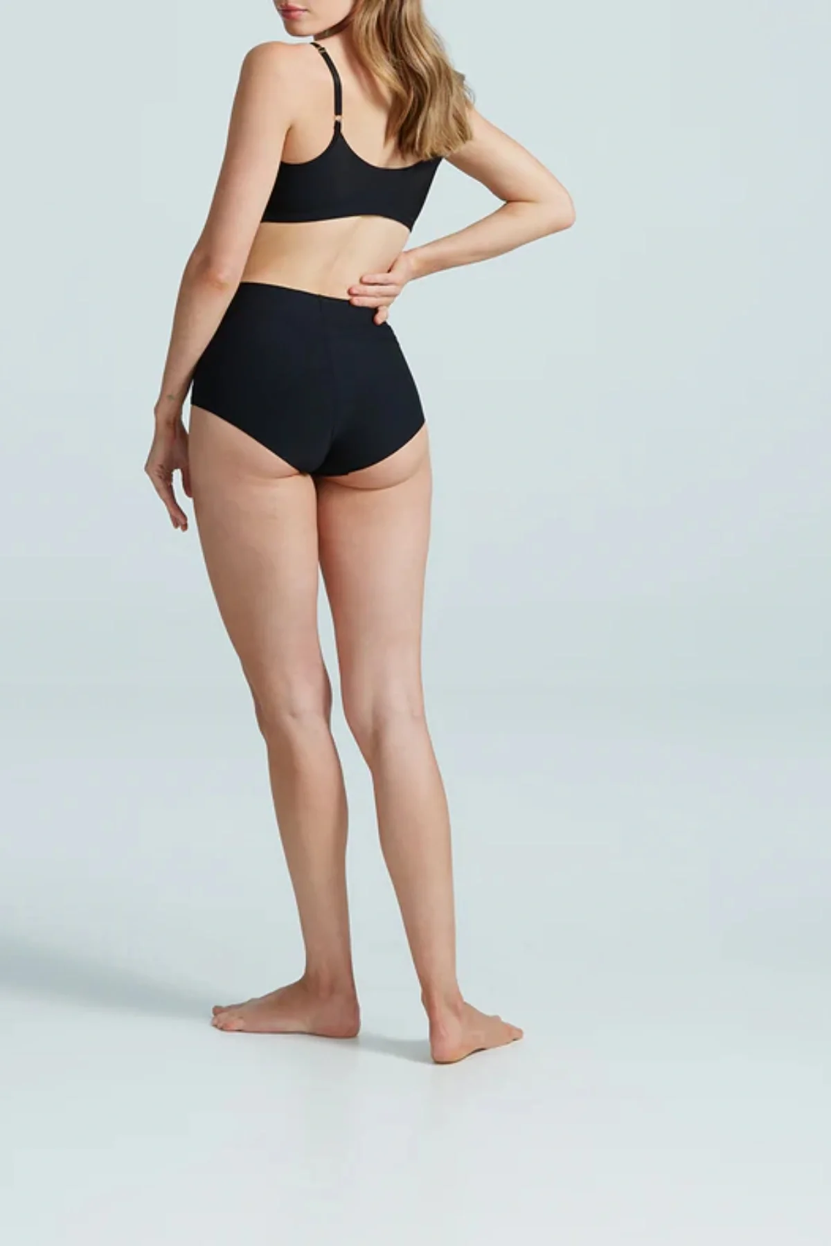 Butter High-Rise Bikini Black - Image 3