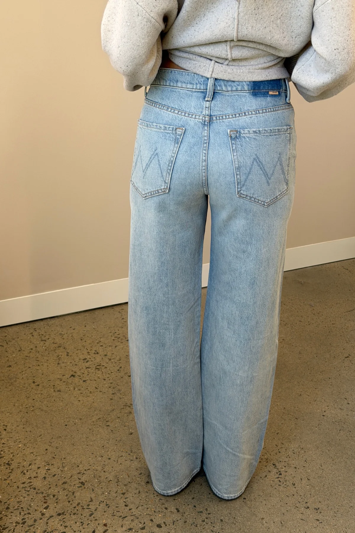 The Dodger Button Hover Cuff I Could Care Less - Image 4
