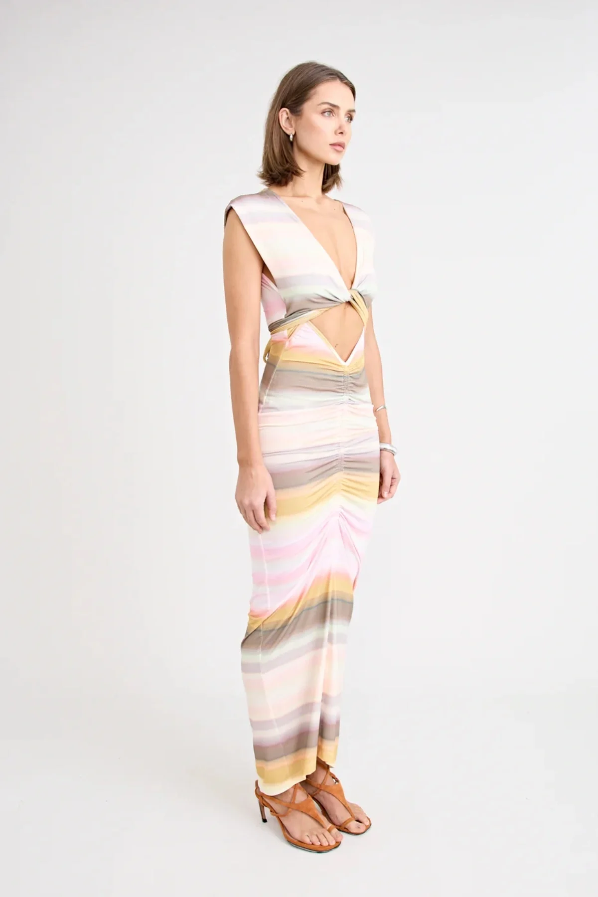 Elara Dress Peach - Image 4
