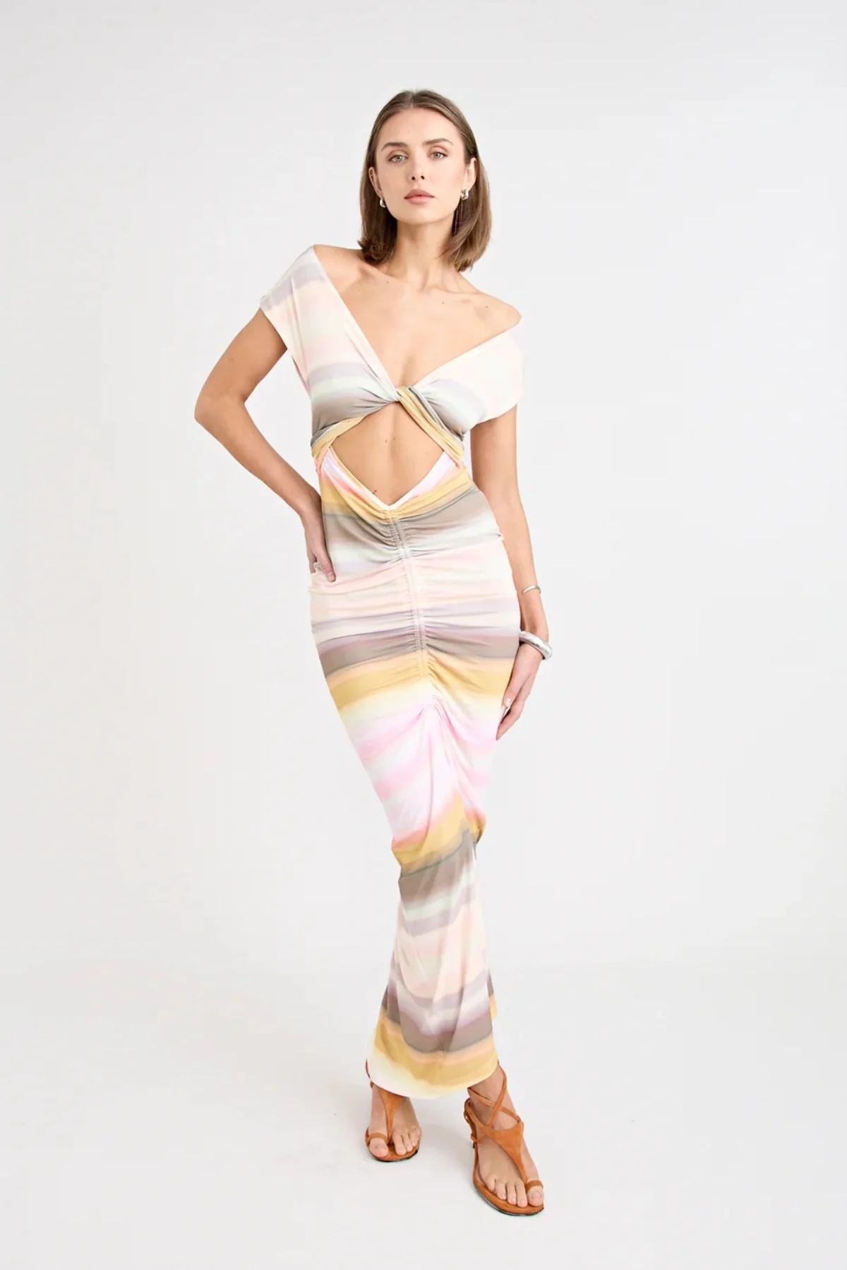 Elara Dress Peach - Image 5