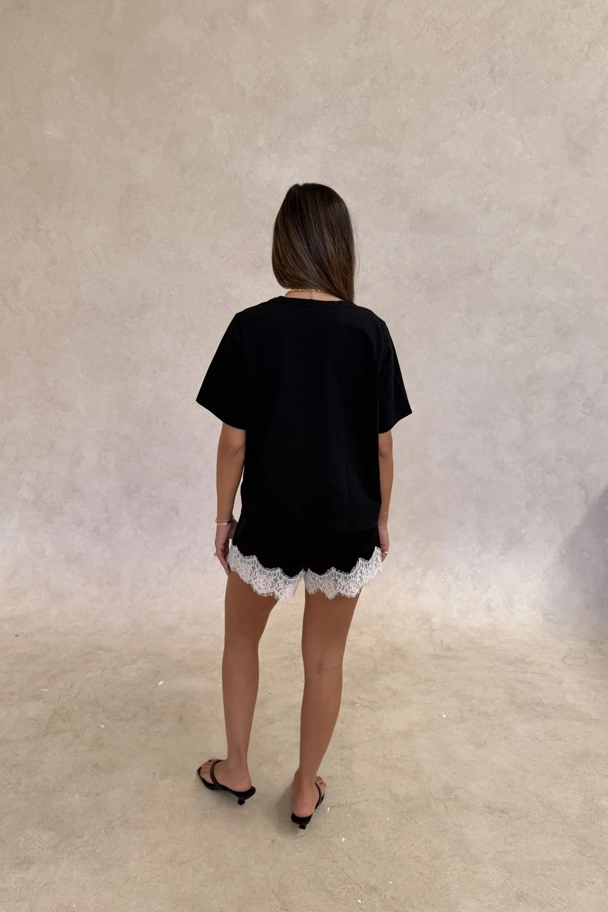 Carter V Neck Tee Black - Image 4