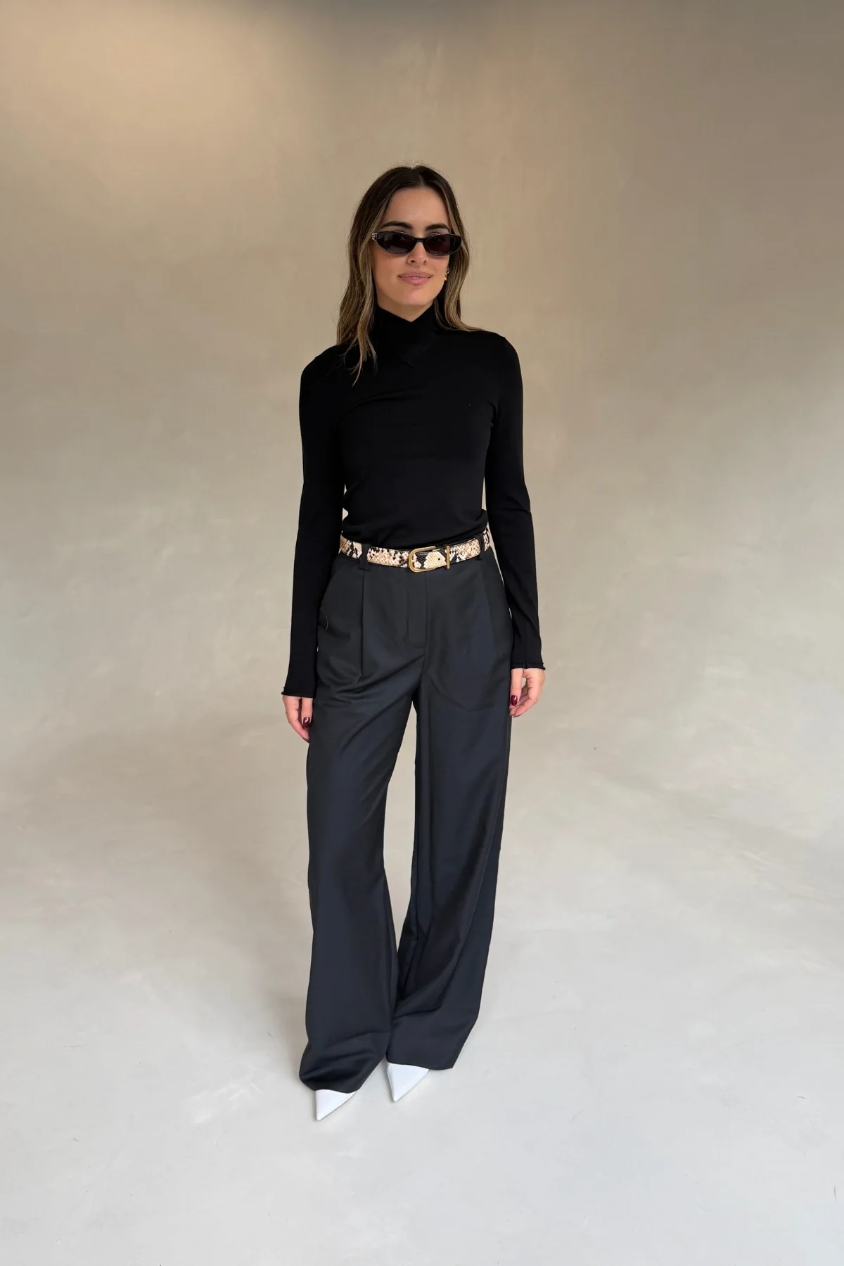 Eloise High V Neck Knit Top Black - Image 2