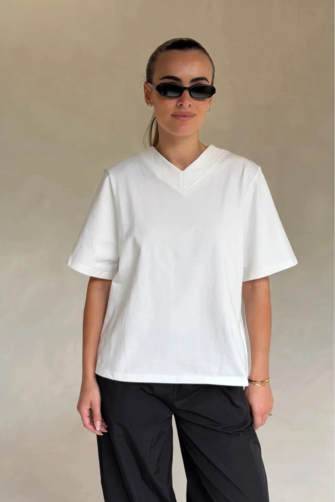 Olivia High V Neck Relaxed Tee White - Image 3