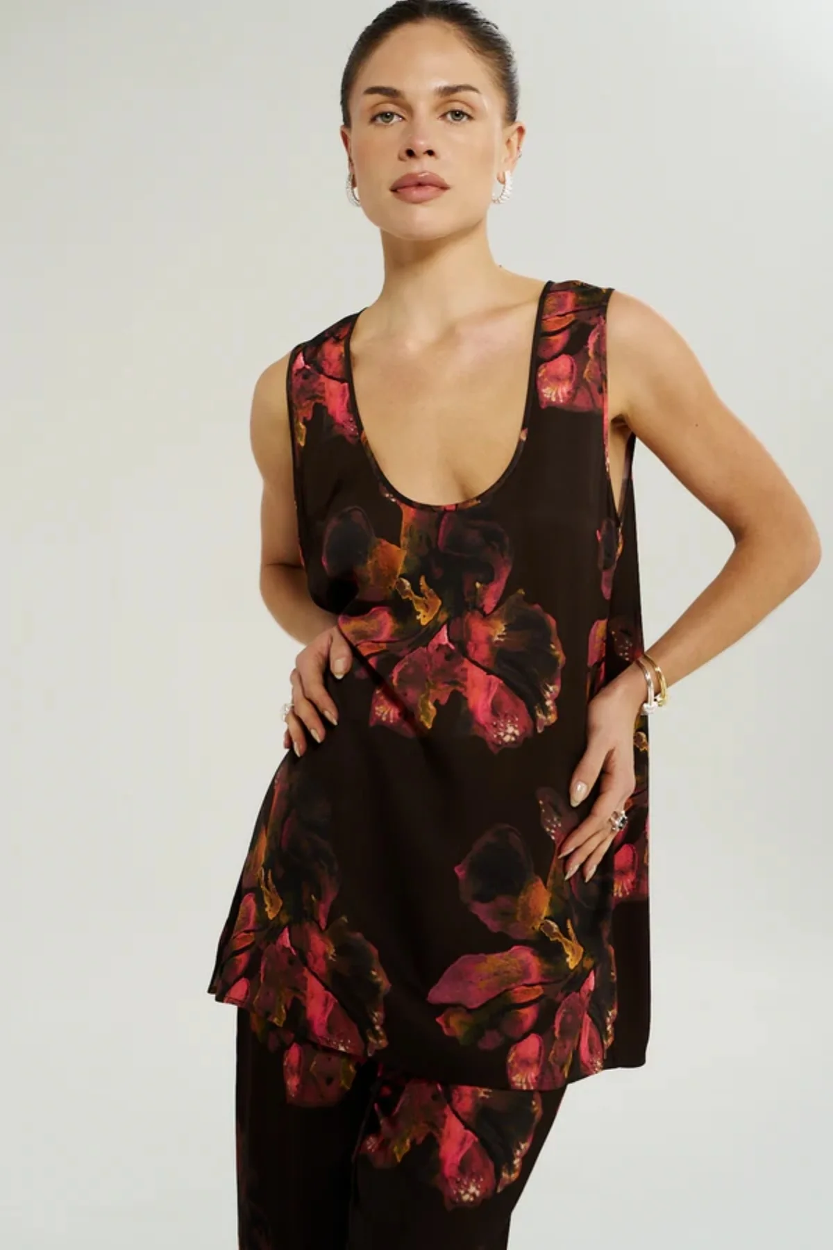 Scoop Neck Tank Chocolate Petals - Image 4