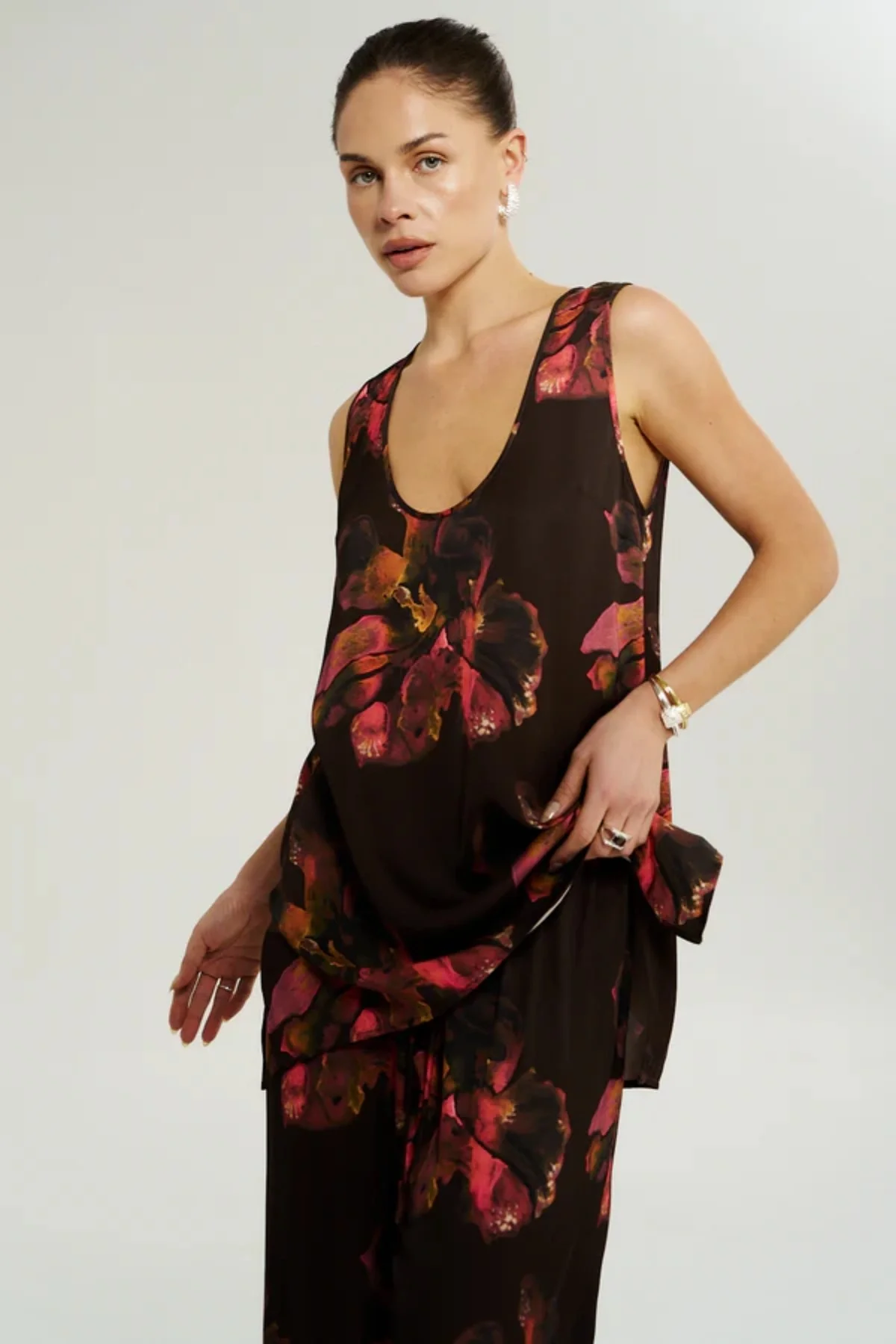 Scoop Neck Tank Chocolate Petals - Image 5