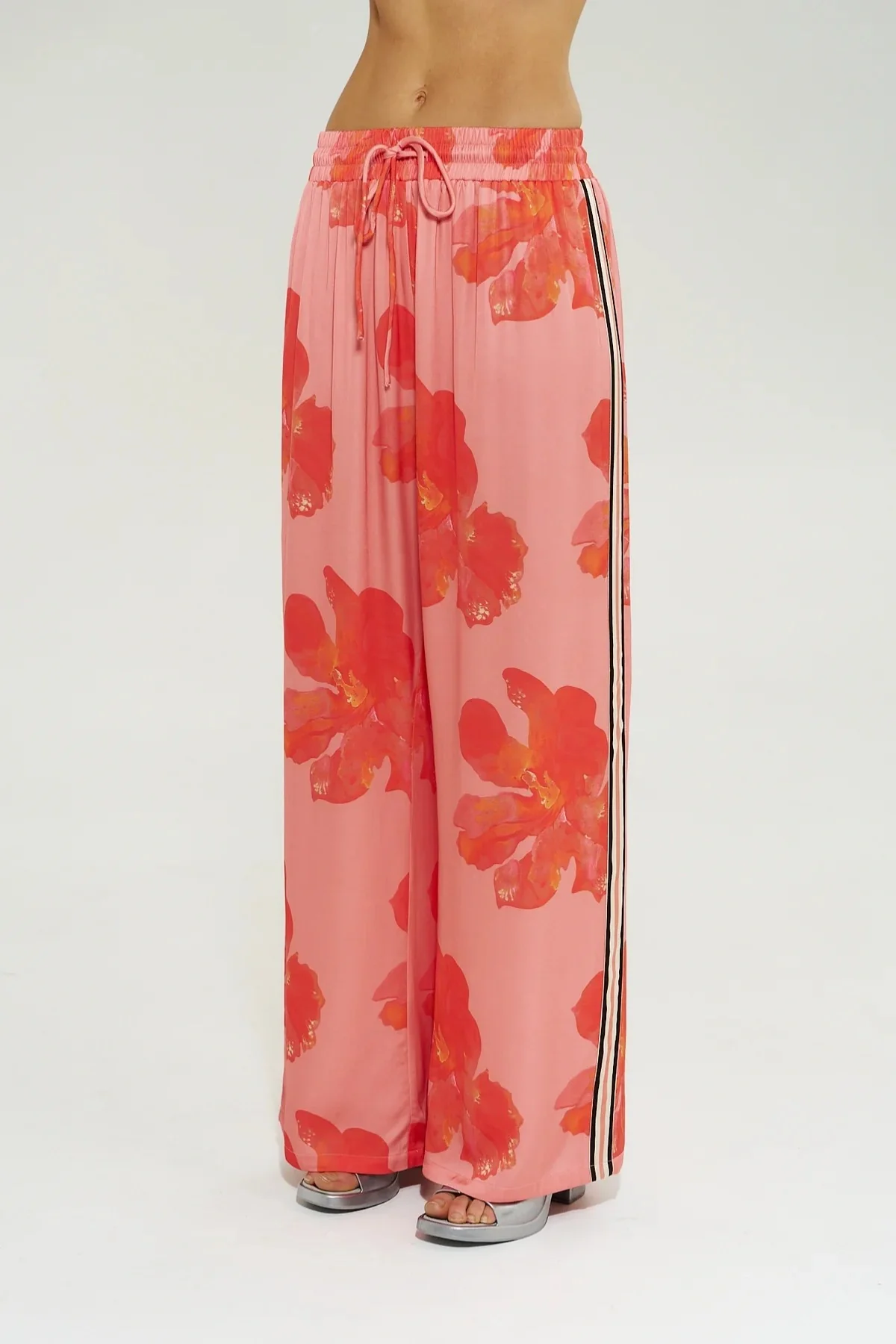 Wide Leg Pant Peach Petals - Image 3